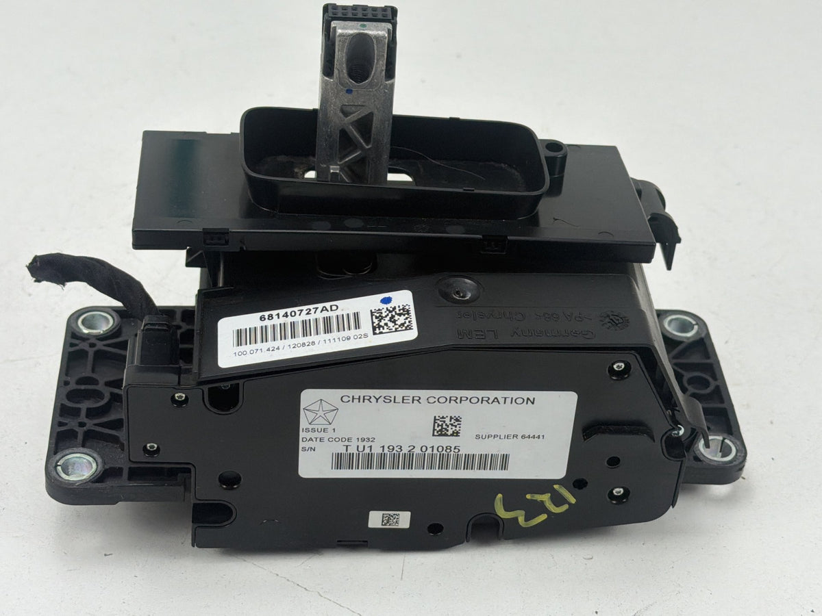 2011-2014 Dodge Charger Automatic Gear Floor Shifter Assembly 68140727AD OEM