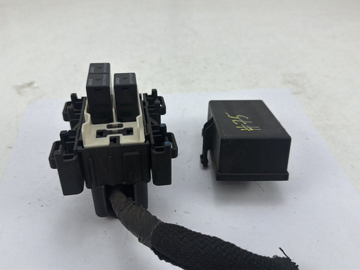 2011-2013 Dodge Durango External Fuel Pump Relay Recall Kit 68269415AL OEM