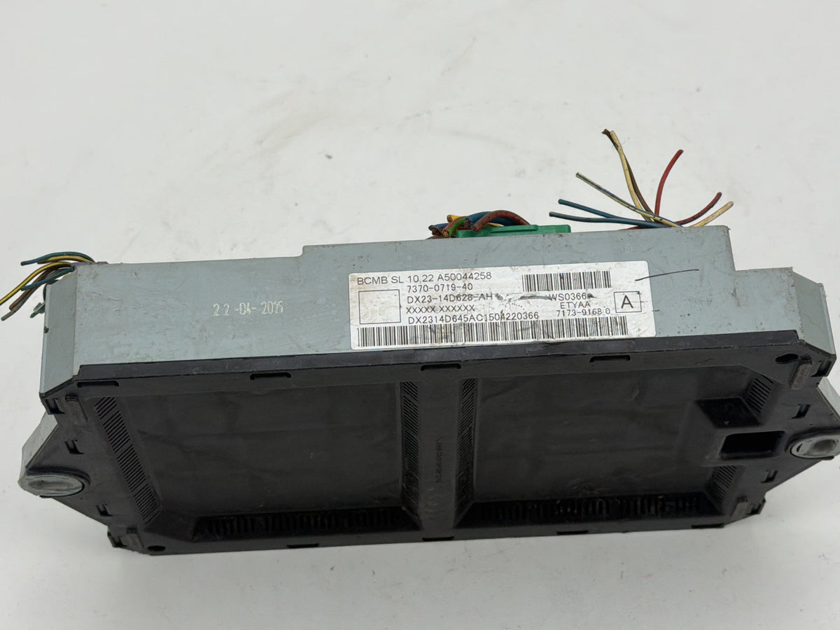 2013-2015 Jaguar XF Trunk Fuse Box Body Control Module DX23-14D628-AH OEM