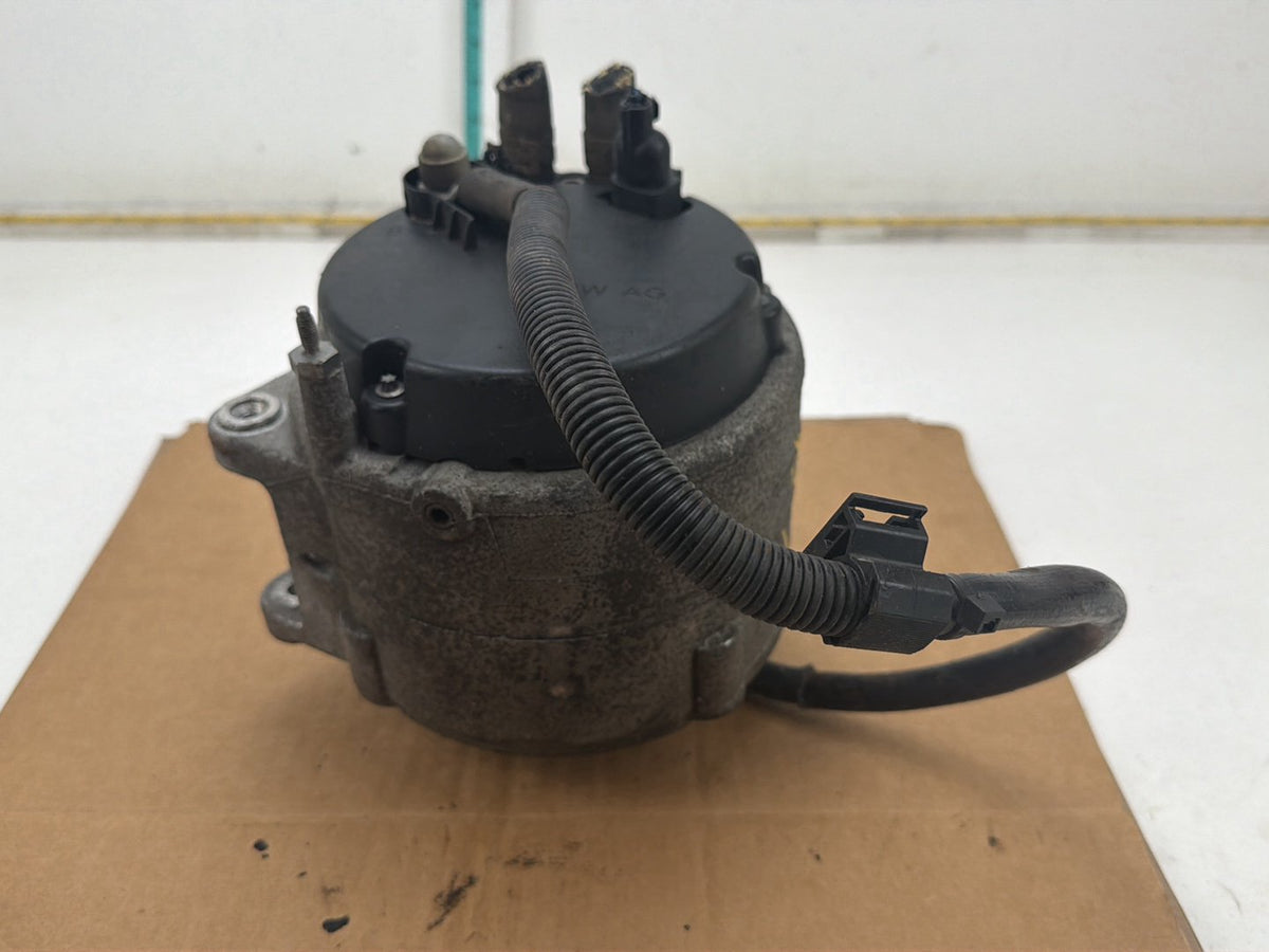 2004-2006 Porsche Cayenne Alternator Generator Assembly 021 903 026K OEM