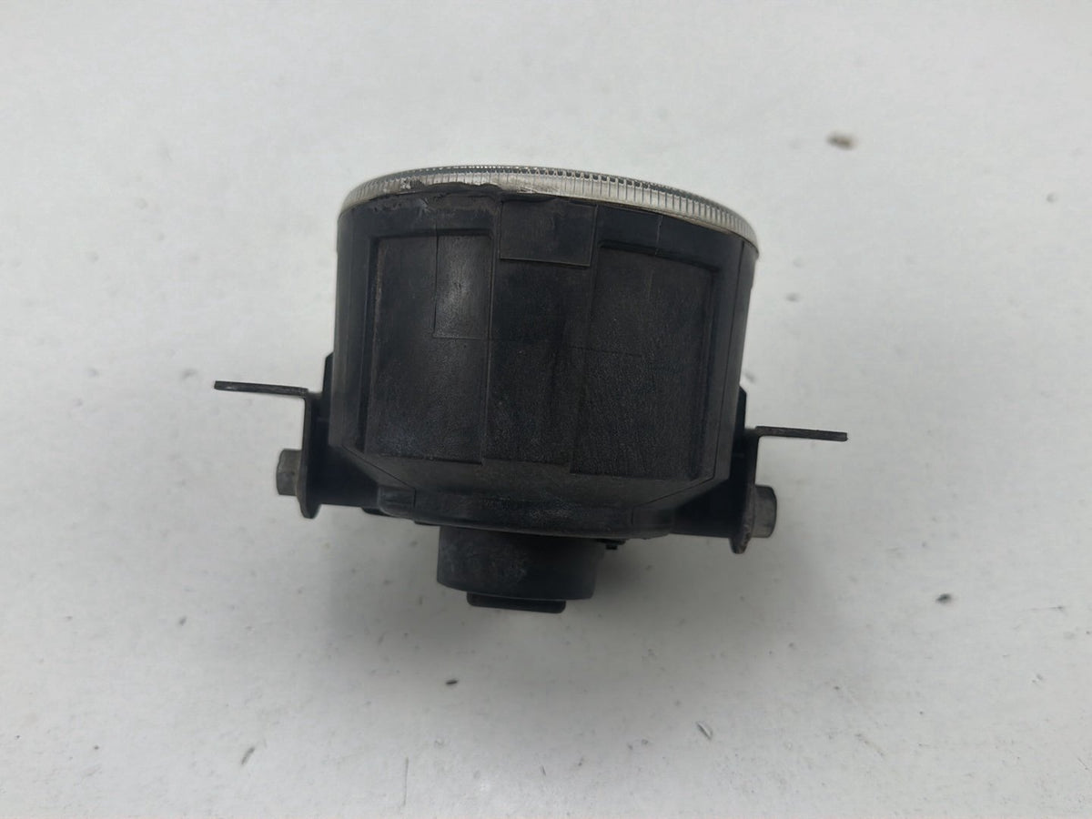 2008-2011 Mitsubishi Outlander Front Left or Right Side Fog Light A047436 OEM