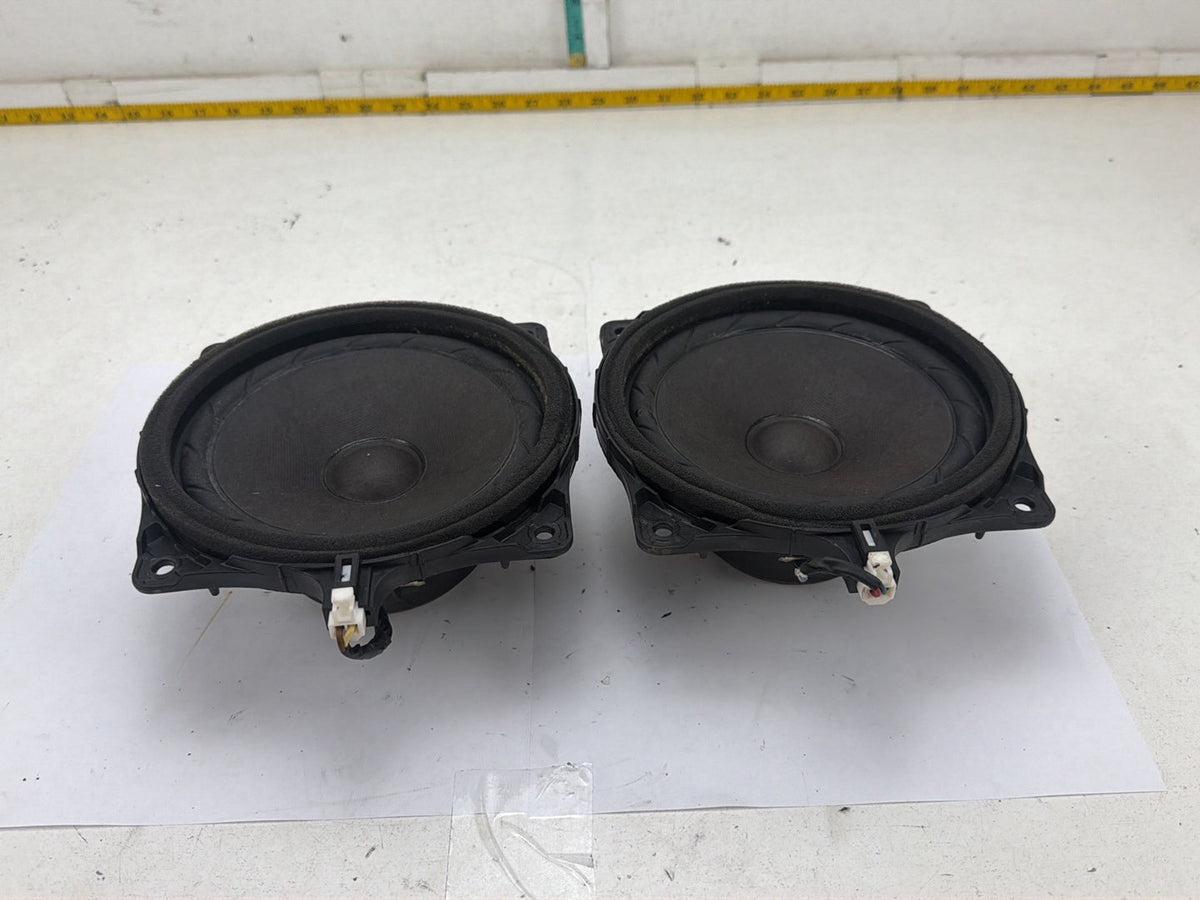 2015-2018 Kia Sedona Front Left/Right Door Audio Speakers 96330-A9000 OEM