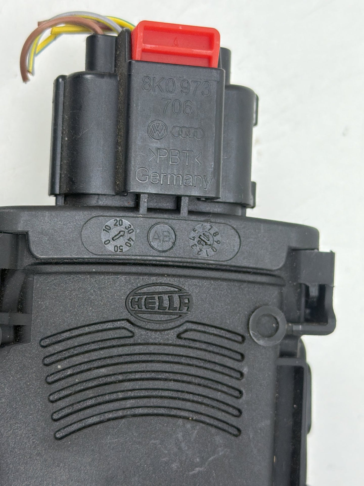 2009-2017 Audi Q5 Accelerator Gas Pedal 8K1723523A OEM