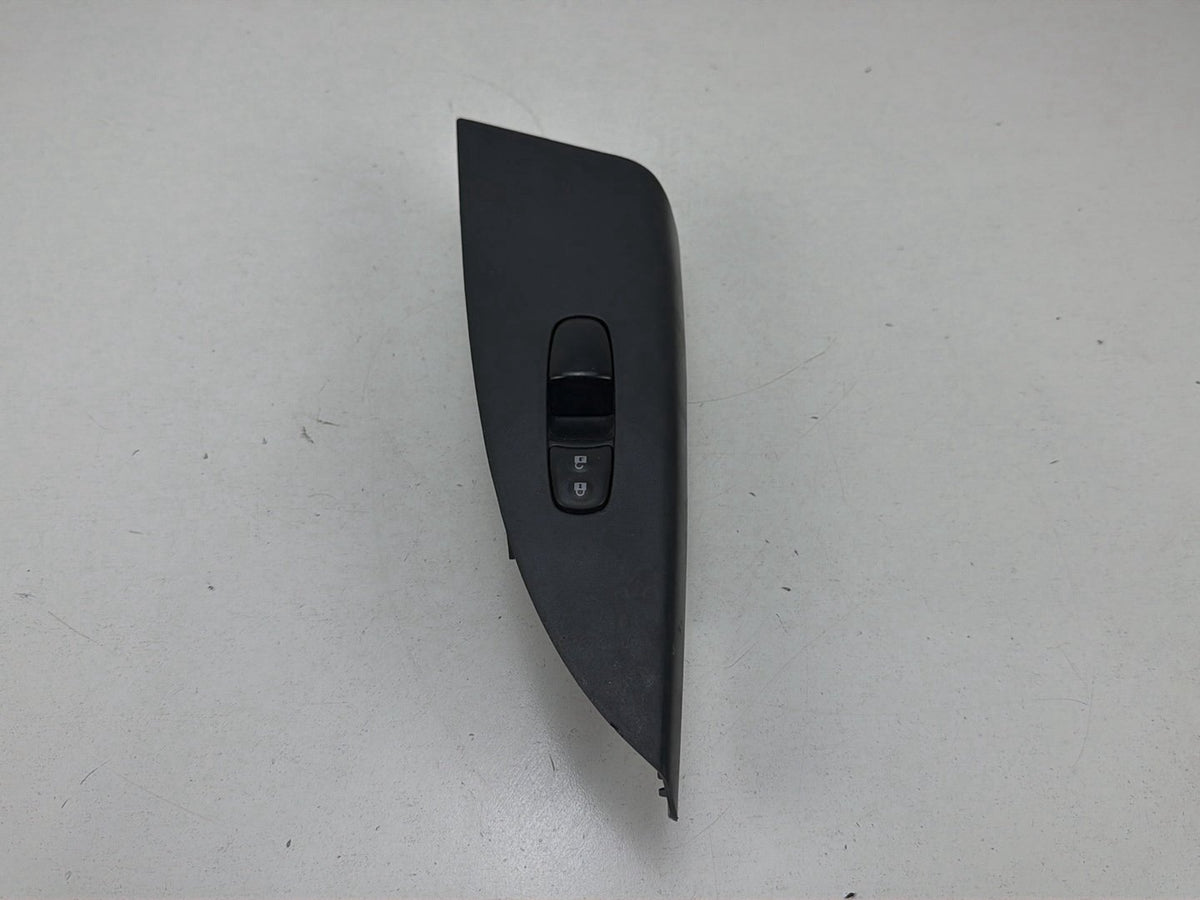 2013-2019 Nissan Sentra Right Front Window Switch 809603SG0A OEM