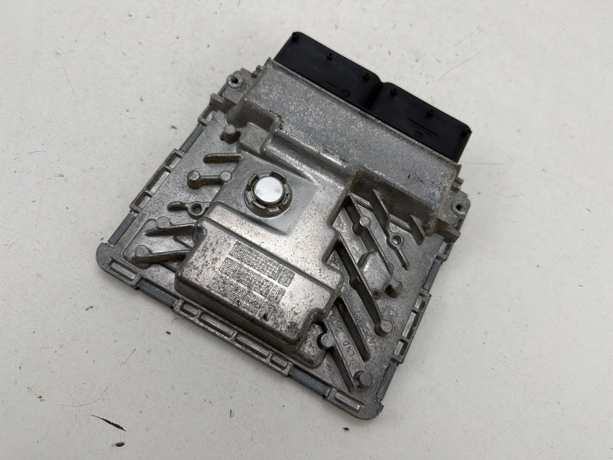 2015-2017 Volkswagen Golf Engine Computer Control Module 06K 907 425 B OEM