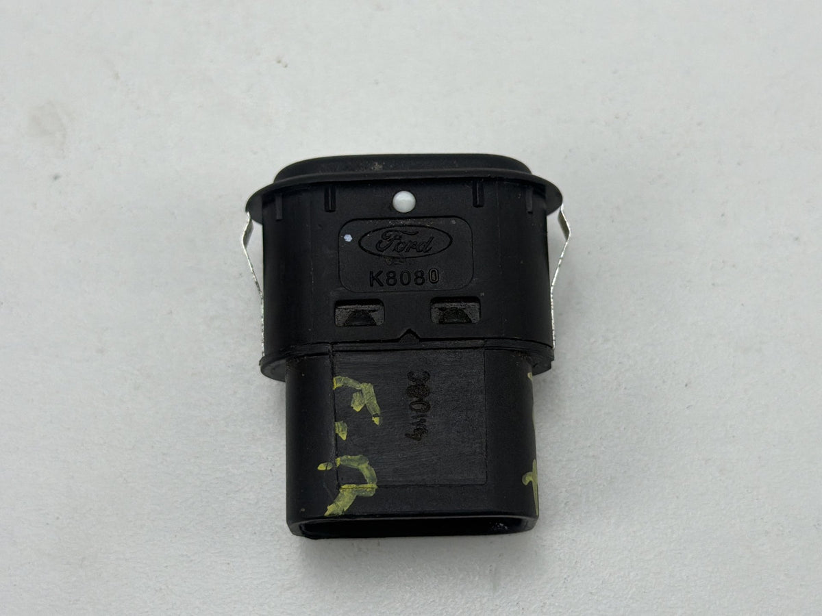 2011-2018 Volvo S60 - Front Right Seat Height Switch 7W1T-15B679-AA OEM