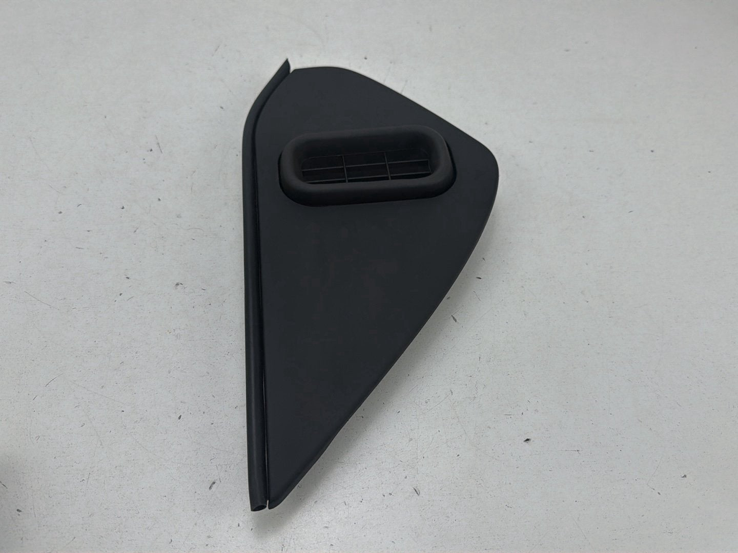 2014-2017 Maserati Ghibli LH Dashboard End Cap Fuse Box Cover Trim Panel OEM
