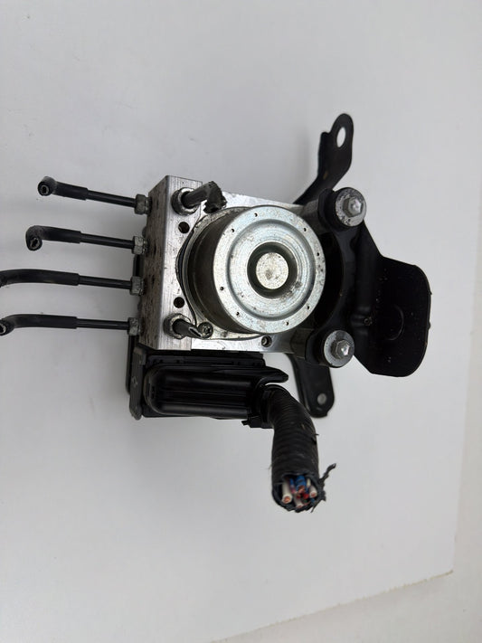 2016 Toyota Corolla ABS Anti-Lock Brake Pump Module 89541-02440 OEM