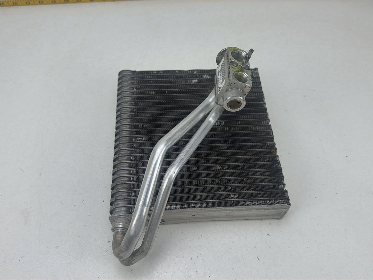 2007-2014 Mini Cooper AC Air Conditioner Evaporator Core W/ Valve 324551 OEM