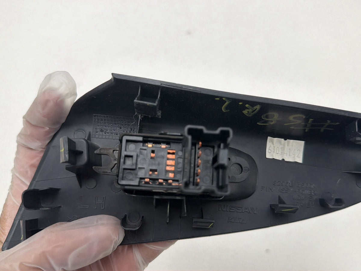 2017-2019 Nissan Sentra B17-Rear Left Driver Window Switch Bezel 82961-3SG0A OEM