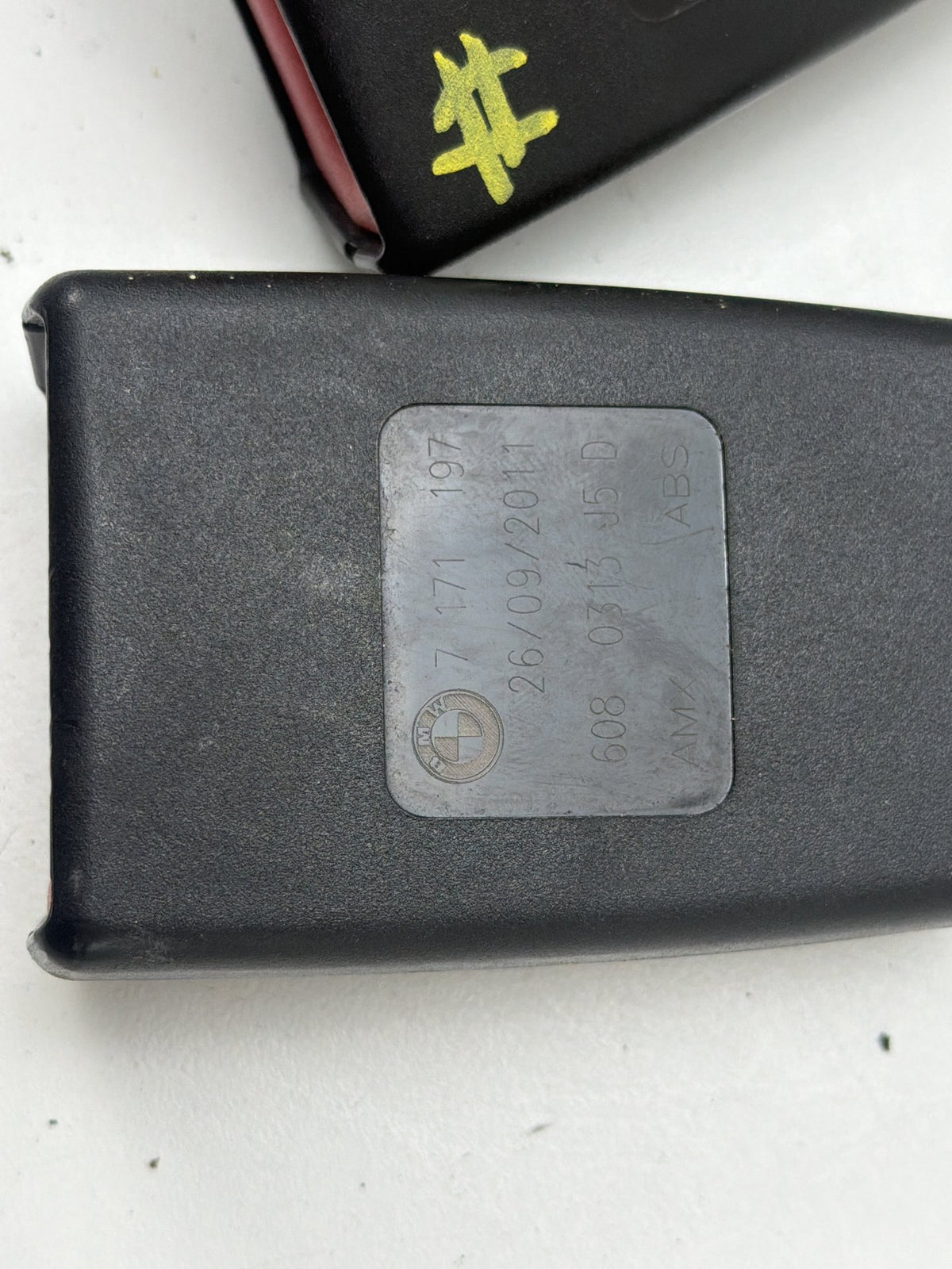 2007-2013 BMW X5 Seat Belt Buckle Receptacle Set of 3 Black 7171197 OEM