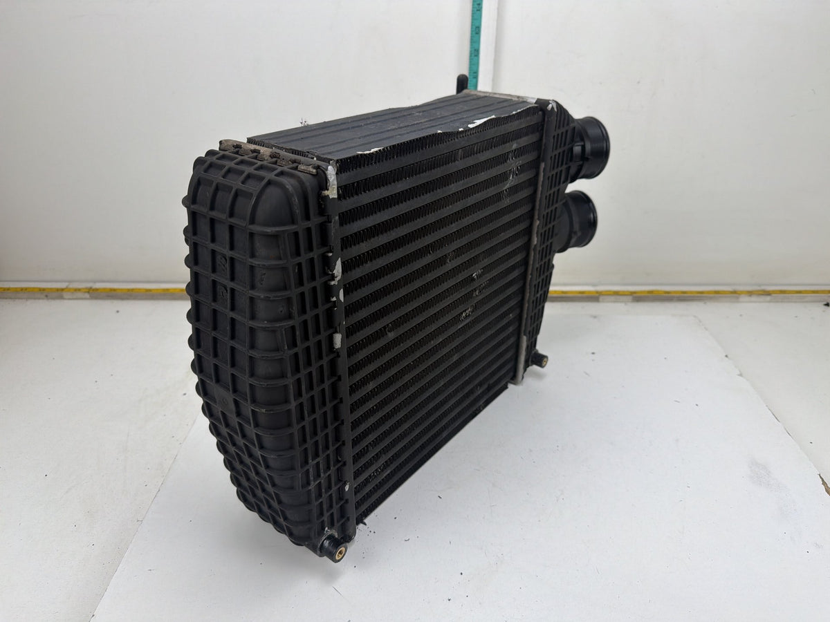 2014-2017 Maserati Ghibli Right Intercooler Radiator 16474840 OEM