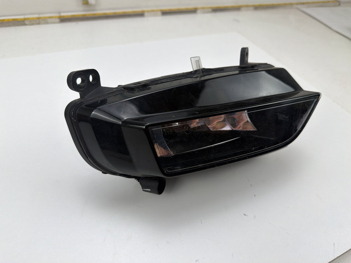 2013-2016 Audi A4 Front Left Driver Side Halogen Fog Light 8K0941699C OEM