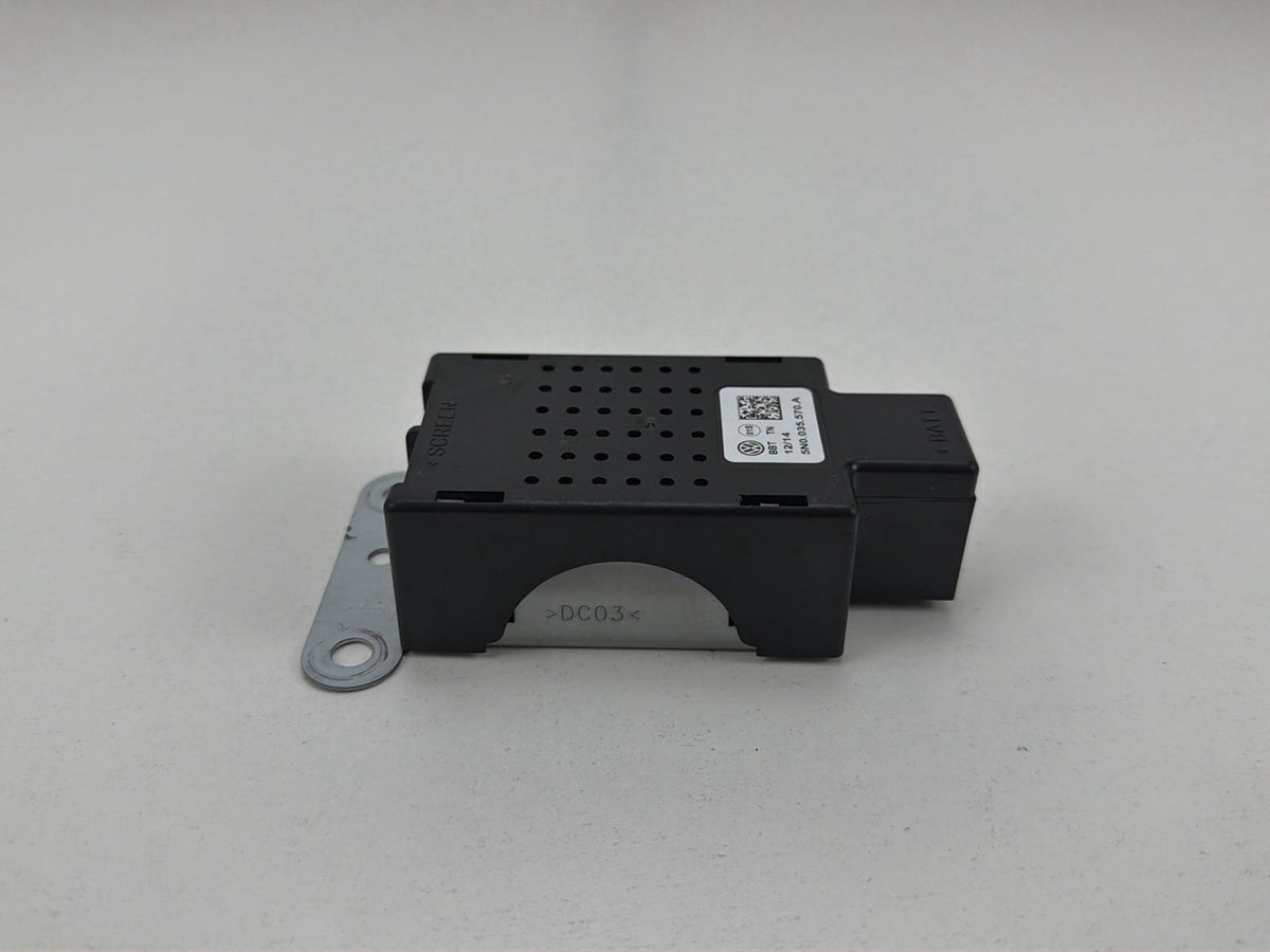 2013-2015 Volkswagen Tiguan Antenna Noise Control Suppressor Module 5N0.035.570.A OEM