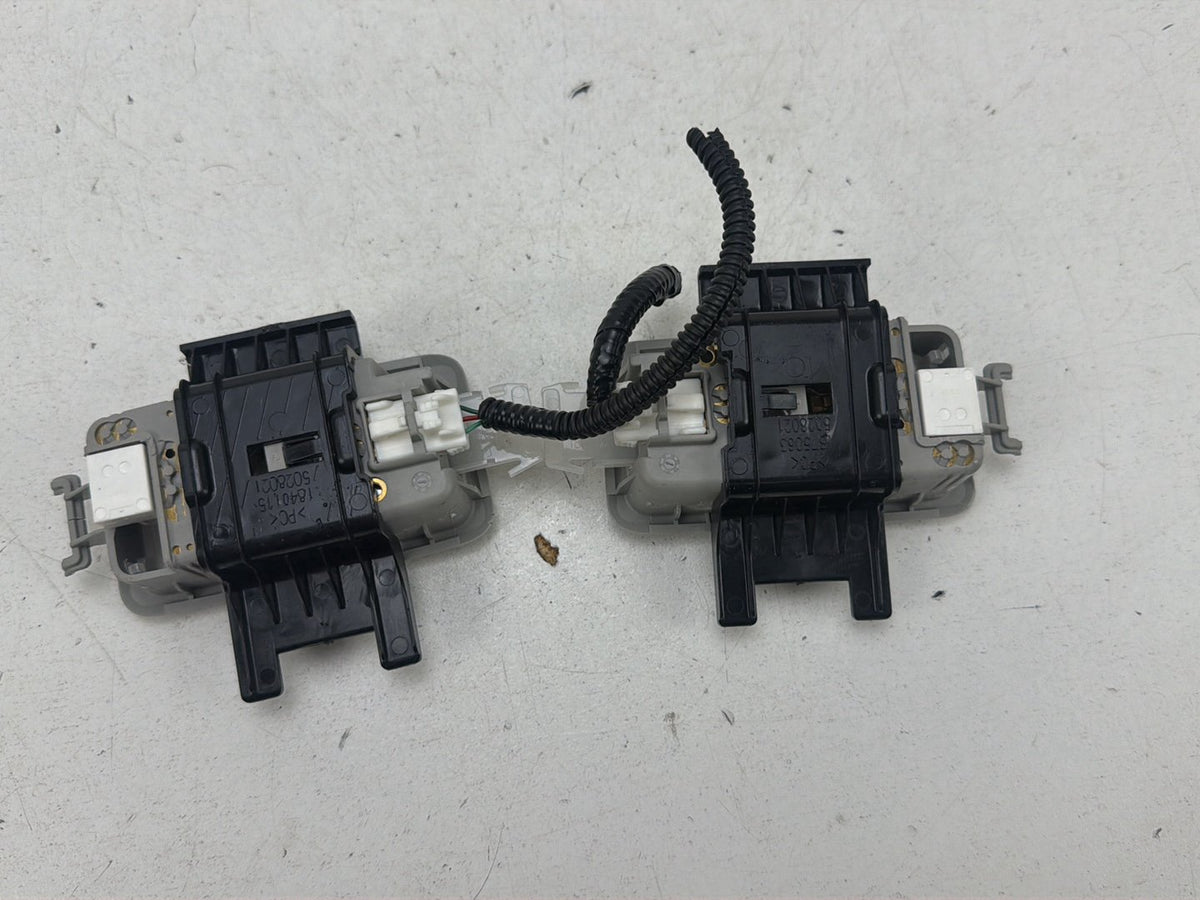 2015-2020 Toyota Sienna Front Right/Left Reading Interior Dome Light Lamp OEM