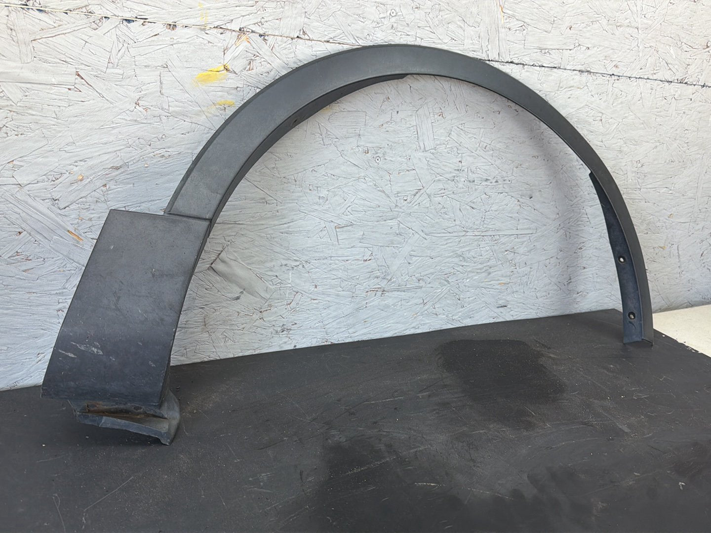 2011-2015 Ford Explorer Front Right Side Fender Flare Wheel Arch Molding OEM