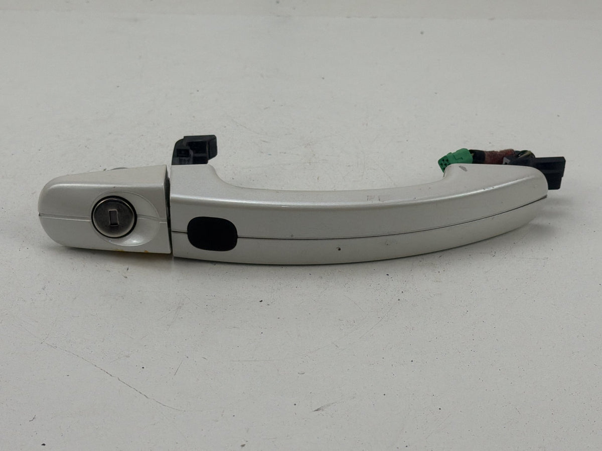2013-2019 Ford Escape Left Front Exterior Door Handle AM51-U22404 OEM