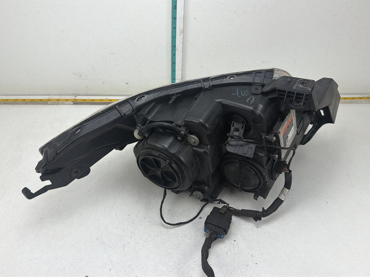 2010-2016 Cadillac SRX -Front RH Passenger Side Headlight Assembly 948-325-0 OEM