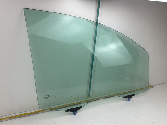 2017-2020 Toyota Sienna Front Right Passenger Side Door Window Glass OEM