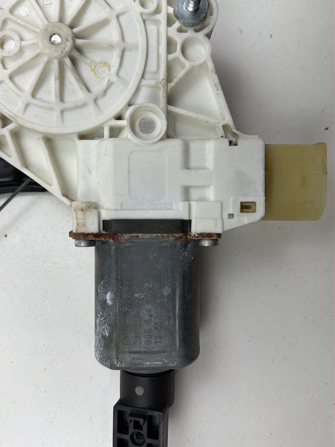 2012-2014 BMW X1 E84 Left Front Window Regulator/Motor OEM