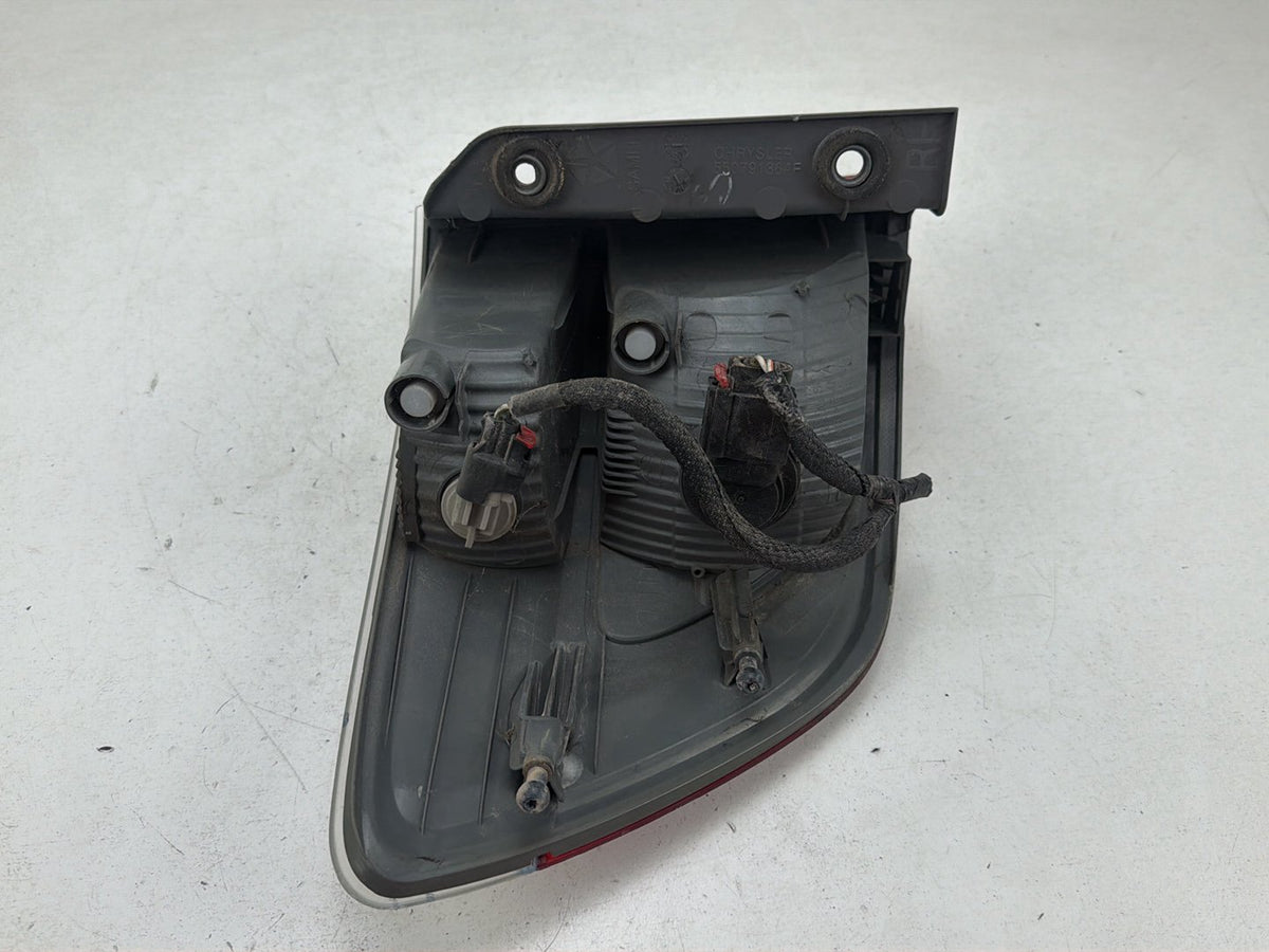 2011-2013 Dodge Durango WD - Rear Right Passenger Tail Light 55079136AF OEM