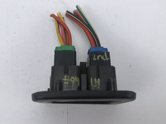 2003-2006 Lincoln Navigator Rear Left 2nd Row Fold Down Seat Switch OEM
