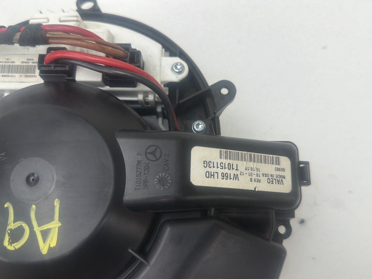 2012-2015 Mercedes-Benz ML550 Front HVAC Heater Blower Motor Fan T1015113G OEM