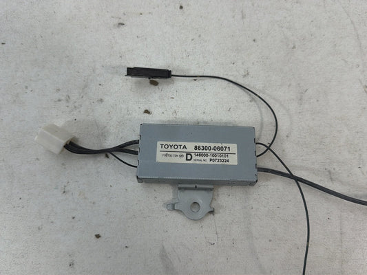 2007-2011 Toyota Camry XV40- Radio Antenna Amplifier 86300-06071 OEM