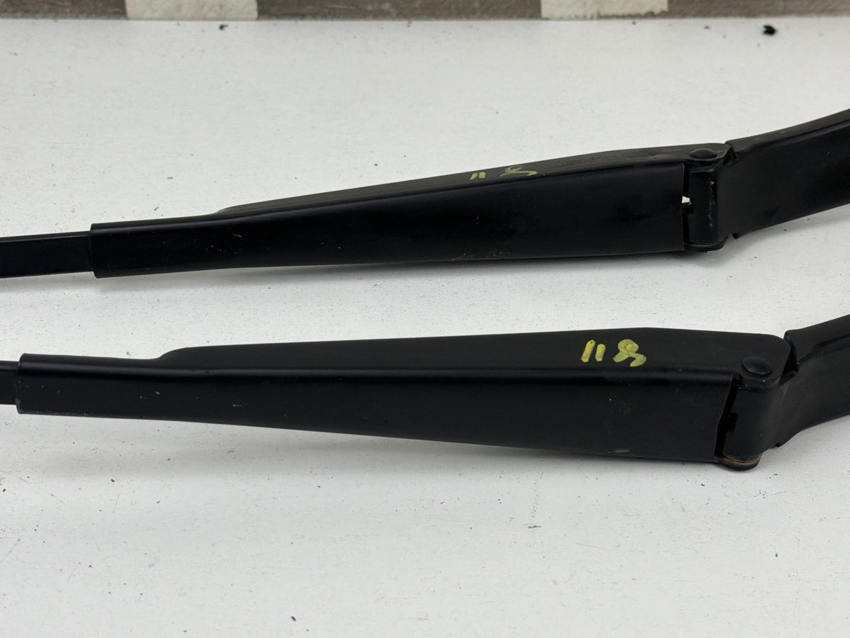 2012-2018 Audi A7 Front Windshield Wiper Arm Left & Right Pair 4G1 955 408 B OEM