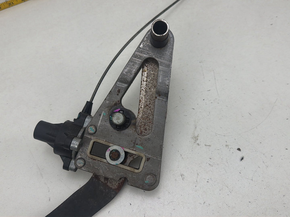 2003-2006 Lincoln Navigator Automatic Accelerator Brake Pedal OEM