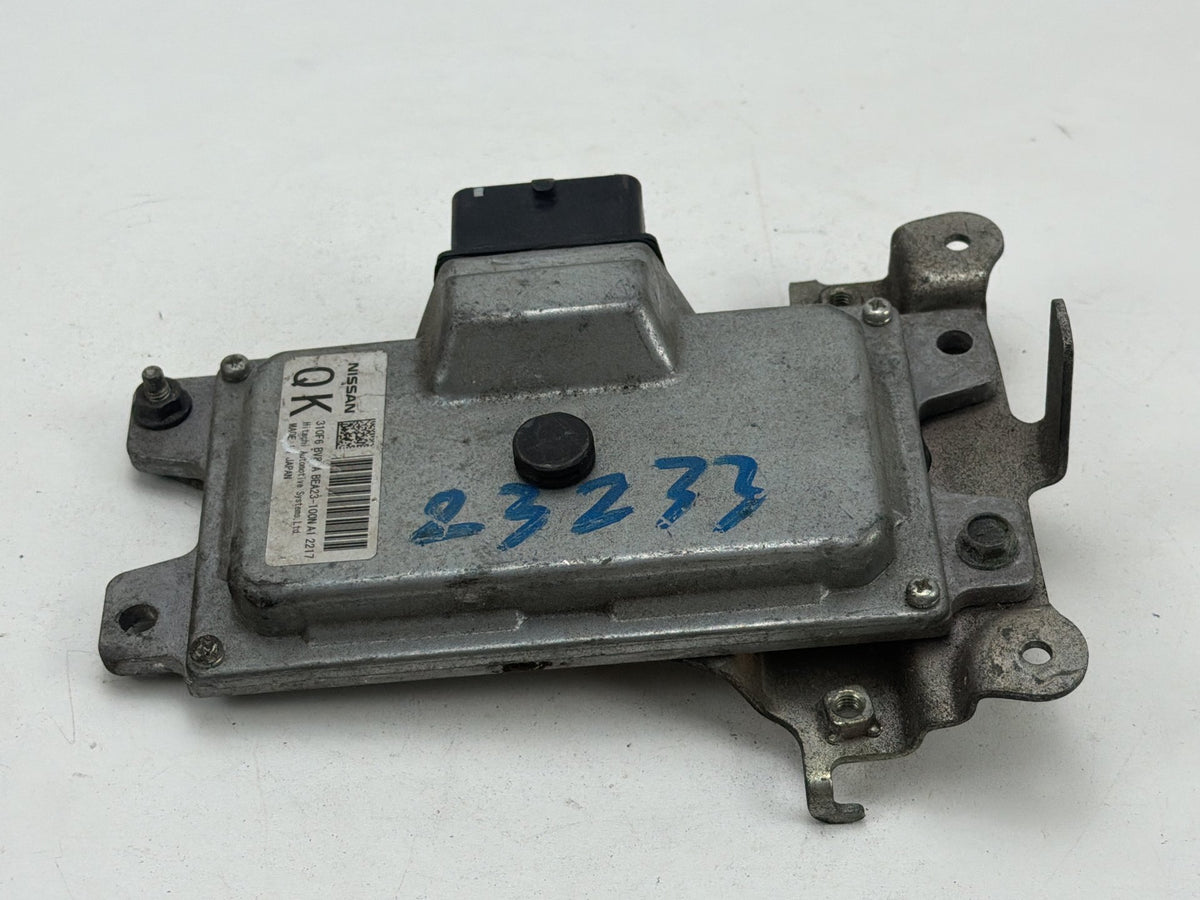 2017-2018 Nissan Rogue Sport Transmission Control Module TCM 310F6-BV81A OEM