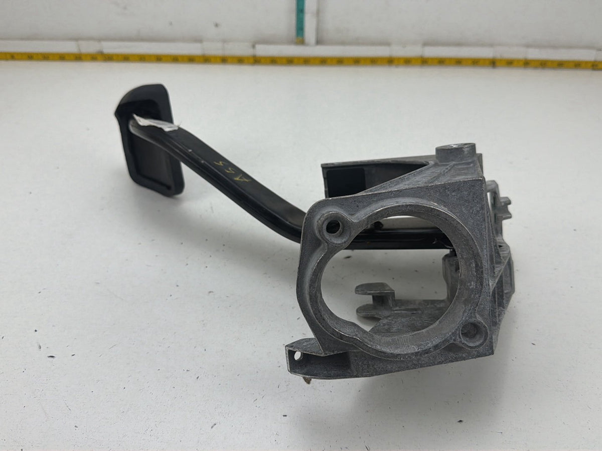 2009-2013 BMW 328i xDrive E90 Foot Brake Pedal Assembly 35006751975 OEM
