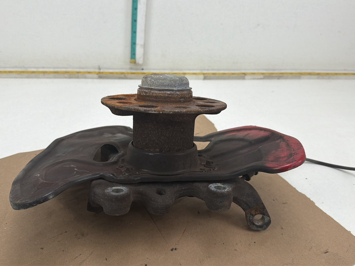 2010-2013 Mercedes-Benz E-Class E350 Front Right Spindle Knuckle & Wheel Hub OEM