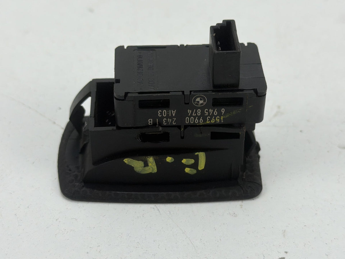 2007-2013 BMW X5 Front Right Passenger Side Power Window Switch 6945874 OEM
