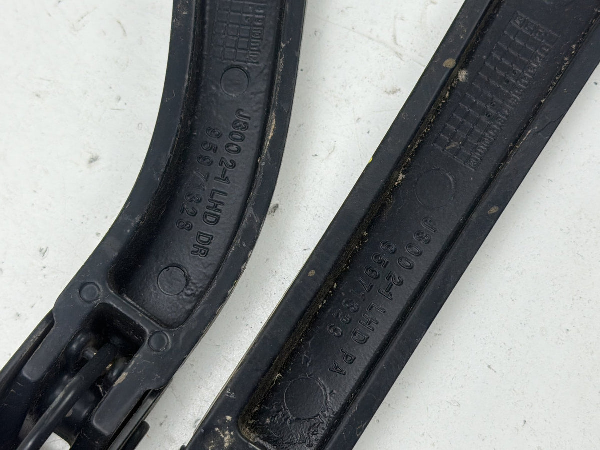 2011-2016 Chevrolet Cruze Front Left & Right Side Wiper Arm Set of 2 OEM