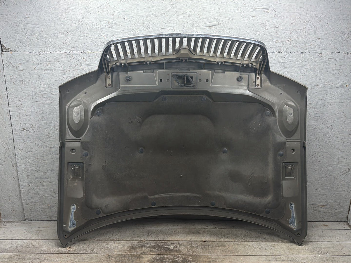 2003-2006 Lincoln Navigator U228 - Front Hood Bonnet OEM