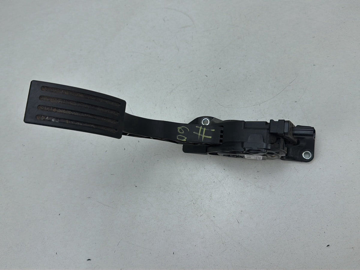2012-2014 Ford Focus MK2 Gas Accelerator Pedal Assembly BV619F836AB OEM