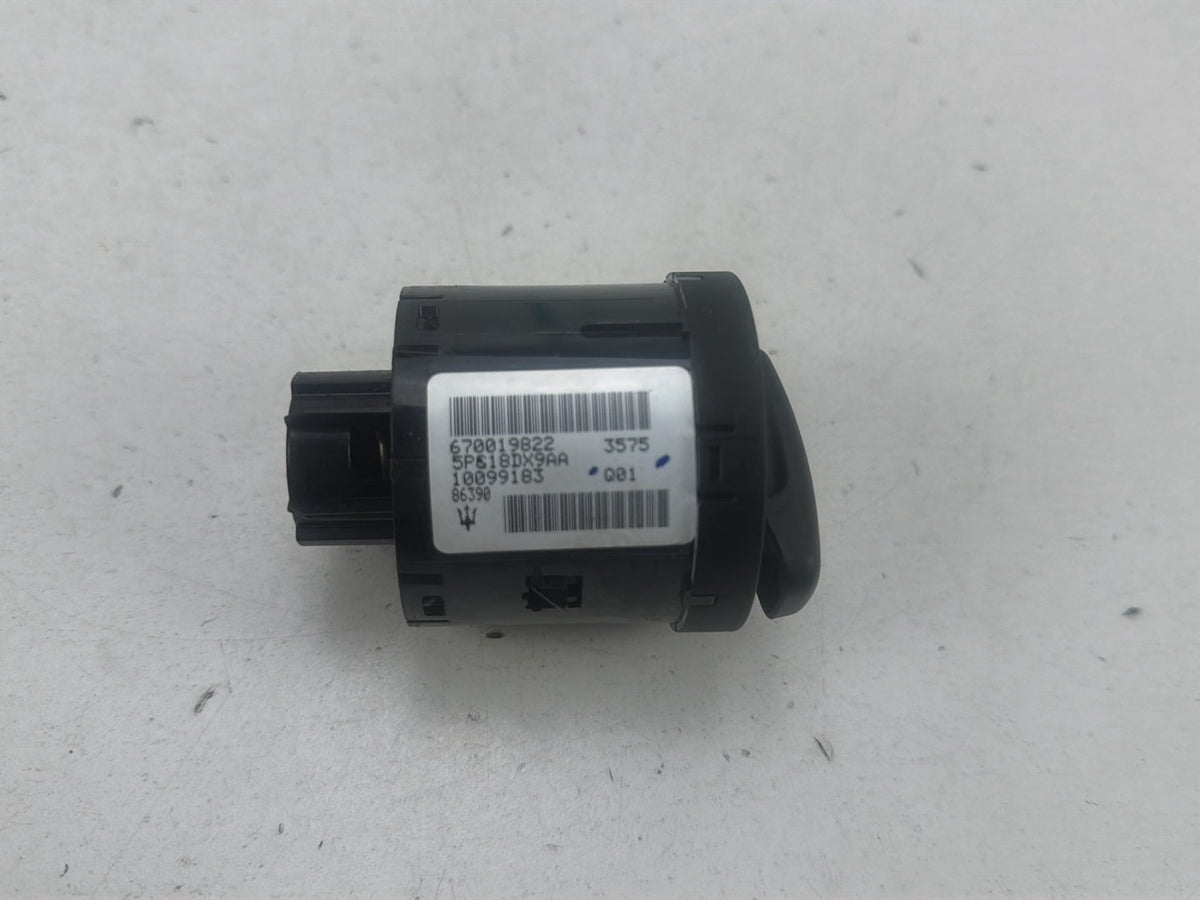 2014-2017 Maserati Ghibli III M157 Front Dash Headlight Control Switch 670019822 OEM
