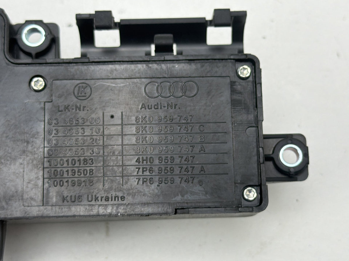 2013-2017 Audi Q5 Front Left Driver Side Power Seat Memory Switch 8K0959747C OEM