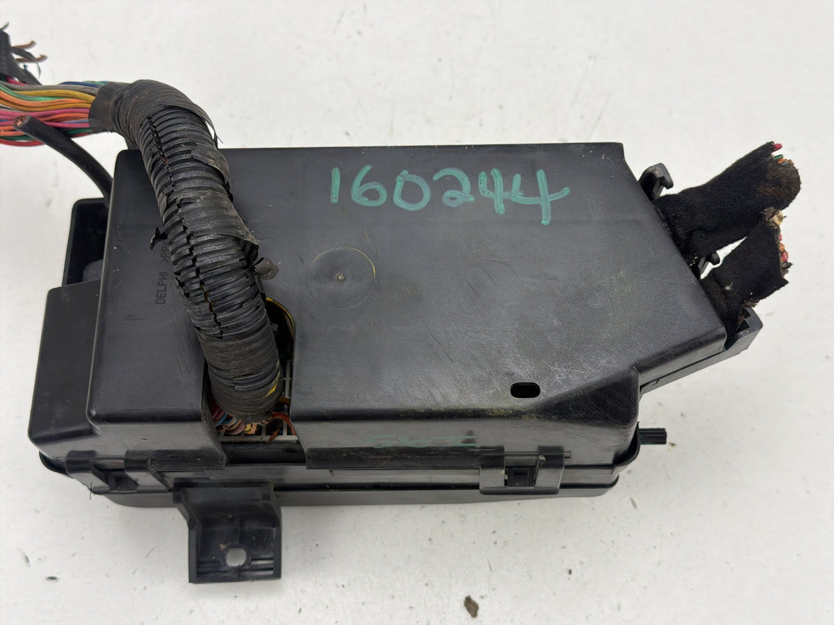 2004-2006 Kia Amanti Engine Fuse Relay Box Module OEM