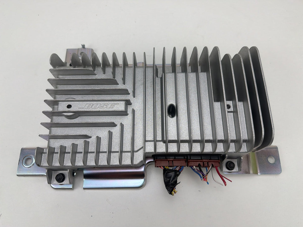 2011-2013 Infiniti QX56 Bose Premium Sound Audio Amplifier Module 280601LA0A OEM