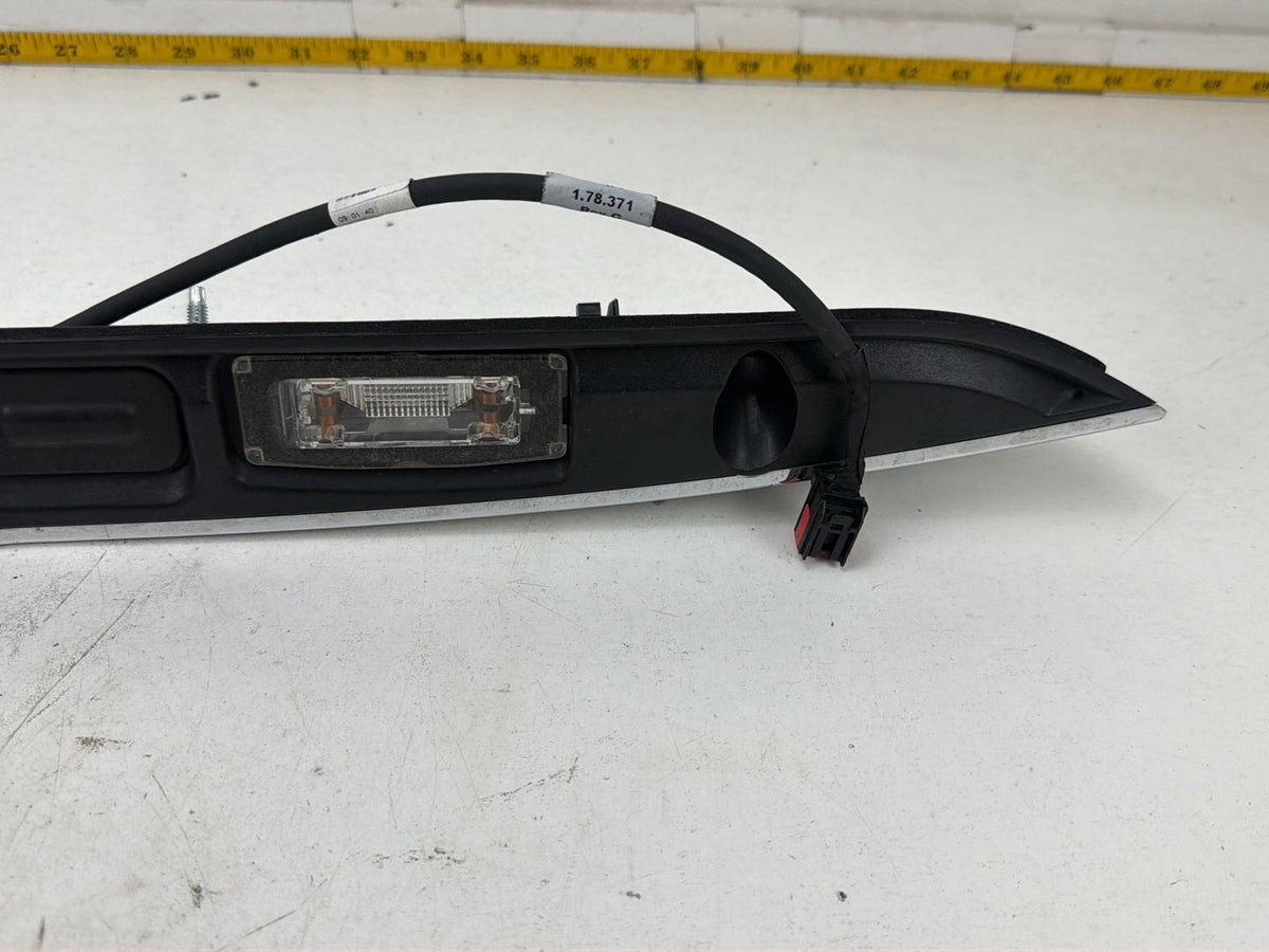 2014-2017 Maserati Ghibli Trunk Lid Moulding Trim Panel 670071822 OEM