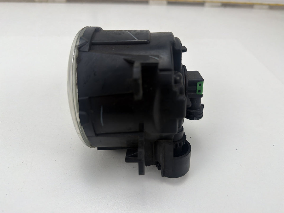 2015-2017 Fiat 500 - Front Left Driver Fog Light 89211690 OEM