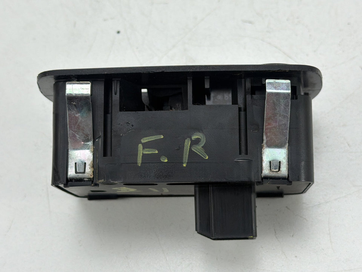 2014-2022 Maserati Ghibli M157 Front Right Passenger Side Door Window Switch OEM