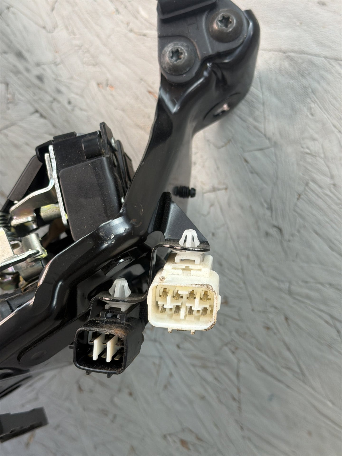 2010-2015 Lexus IS250 Convertible Left Driver Side Top Hinge Assembly Motor OEM
