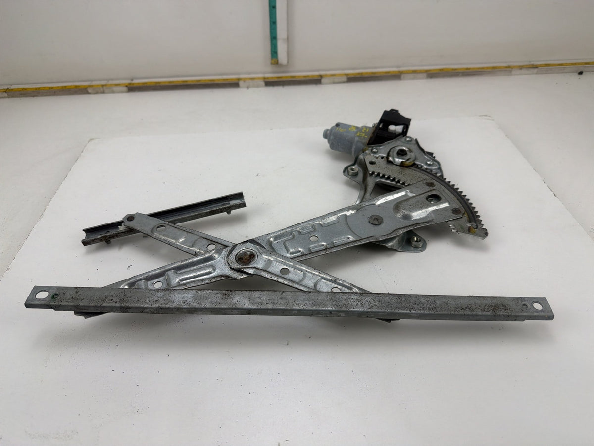 2013-2018 Nissan Altima Rear Right Side Window Regulator & Motor 82730 3TA2A OEM