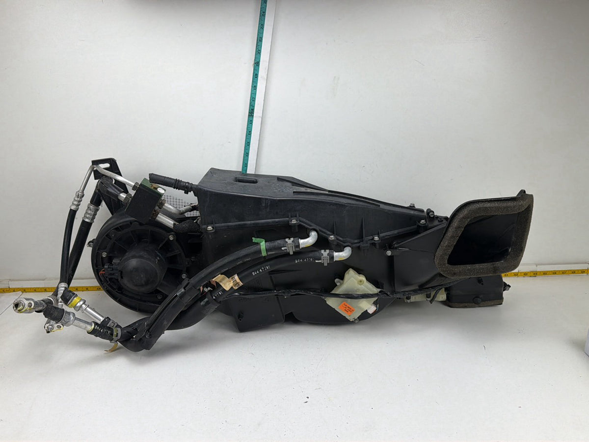 2003-2004 Lincoln Navigator U228 Rear A/C Evaporator Heater Core Housing Box OEM