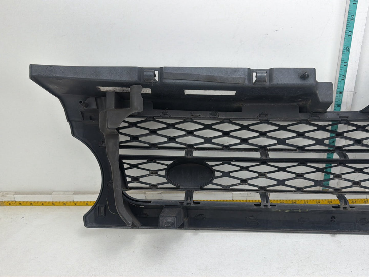 2010-2013 - Land Rover Range Rover Sport Front Radiator Grille AH32-8138-AW OEM