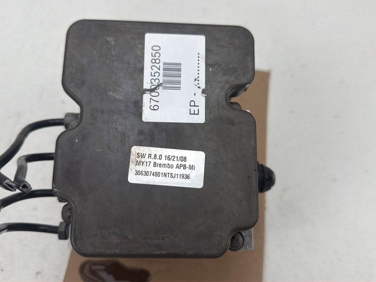 2014-2017 Maserati Ghibli Anti-Lock Brake ABS Pump Control Module Actuator OEM