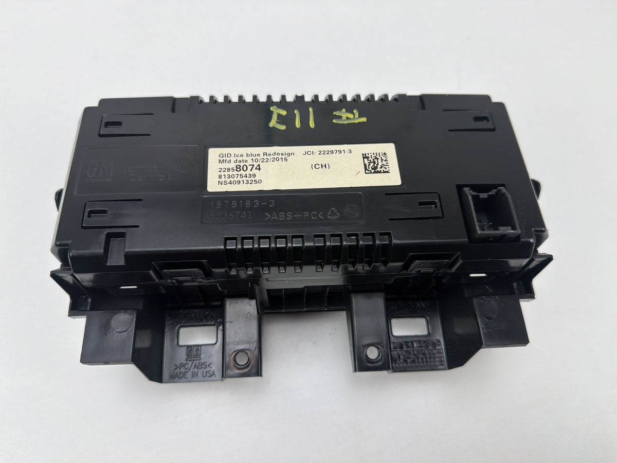 2011-2016 Chevrolet Cruze J300 - Information Radio Display Screen 22858074 OEM